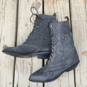 Rare granny gray boot embroidery Endicott Johnson 6.5